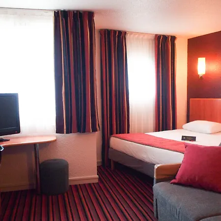 Отель Ibis Styles Gare Sud 3*