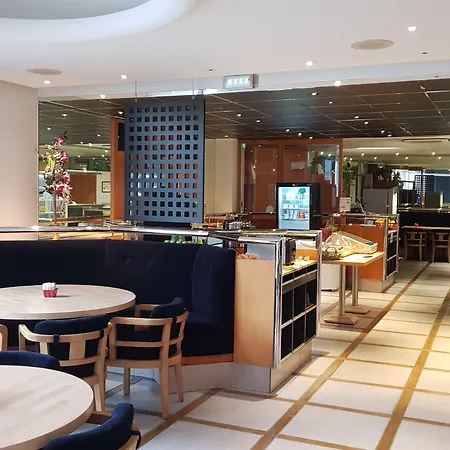 Ibis Styles Gare Sud Отель 3*