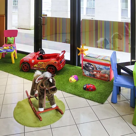 Ibis Styles Gare Sud Отель Ле-Ман