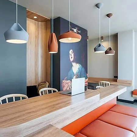 Отель Ibis Styles Gare Sud Ле-Ман