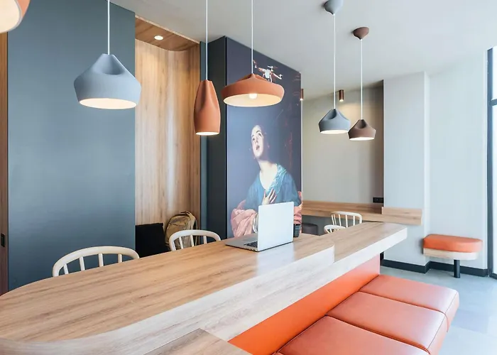 Ibis Styles Gare Sud 3*