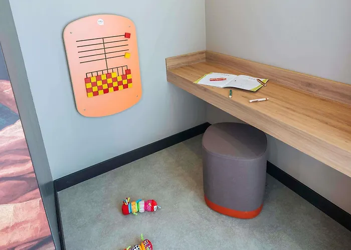 Ibis Styles Gare Sud 호텔 르망